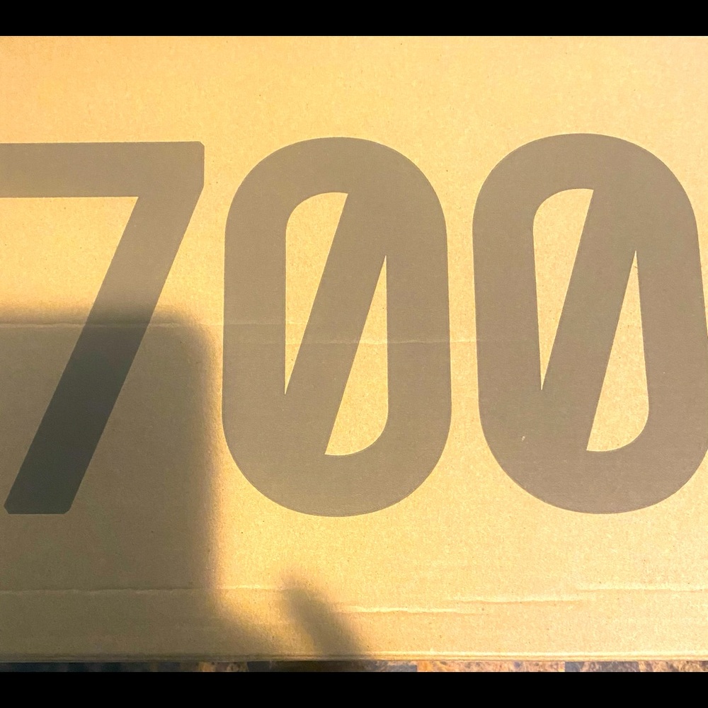 Grey 700 style Yeezy